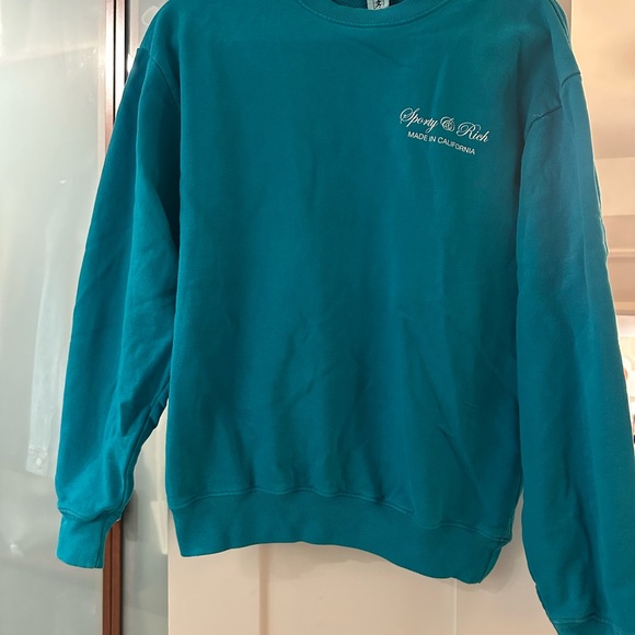 Sporty and rich crew neck - Picture 3 of 4